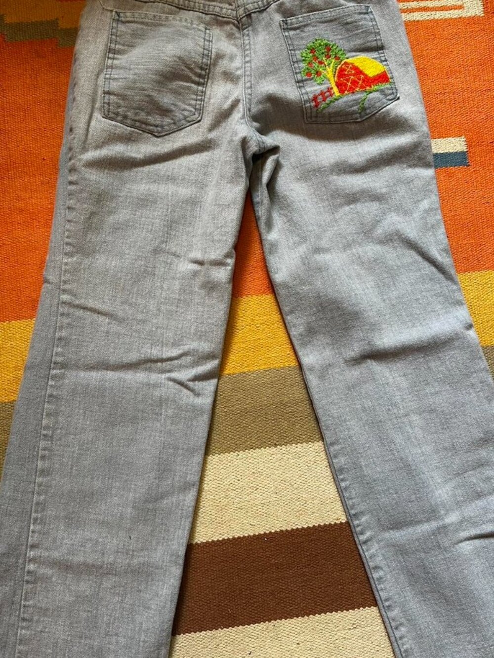 Vintage 70s bell bottoms with embroidered pockets - Picture 4 of 4